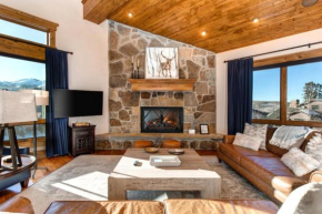 KBM Resorts: Panoramic Views Close to Silver Lake Private Hot Tub Elevator